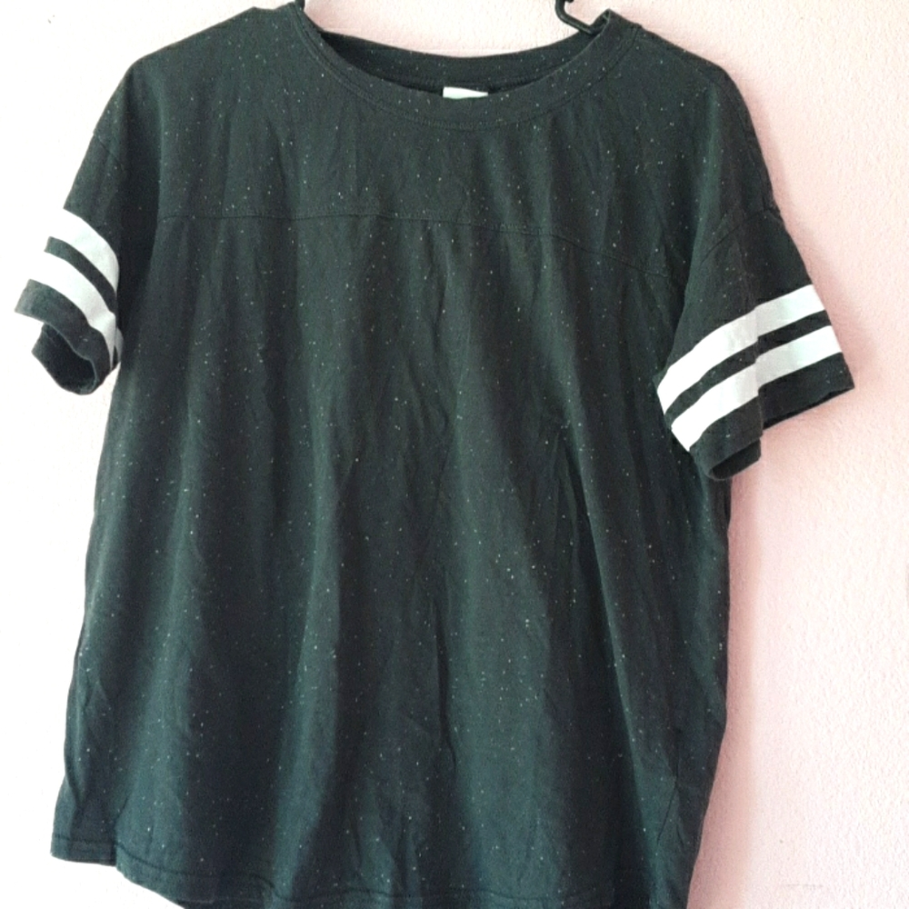 Black and white tee